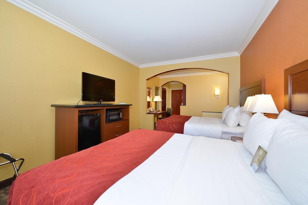 Comfort Suites Oceanside Camp Pendleton Area Екстериор снимка