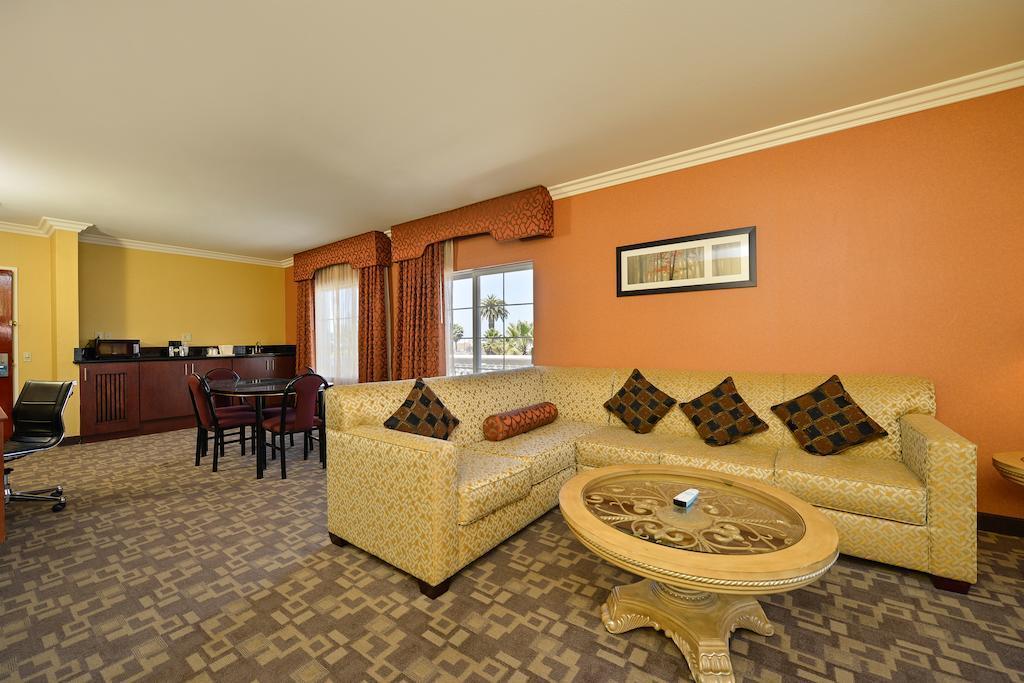 Comfort Suites Oceanside Camp Pendleton Area Екстериор снимка