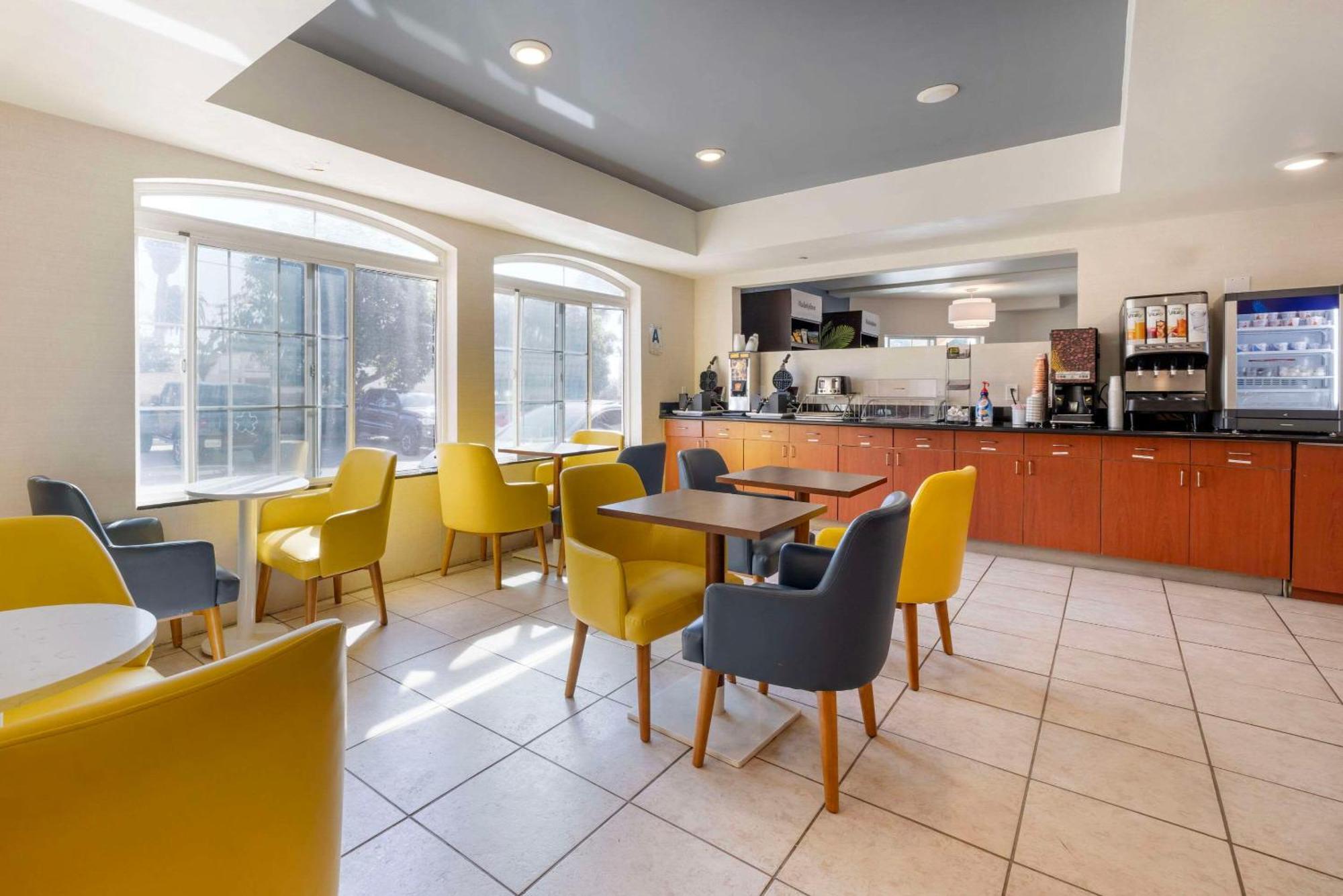 Comfort Suites Oceanside Camp Pendleton Area Екстериор снимка