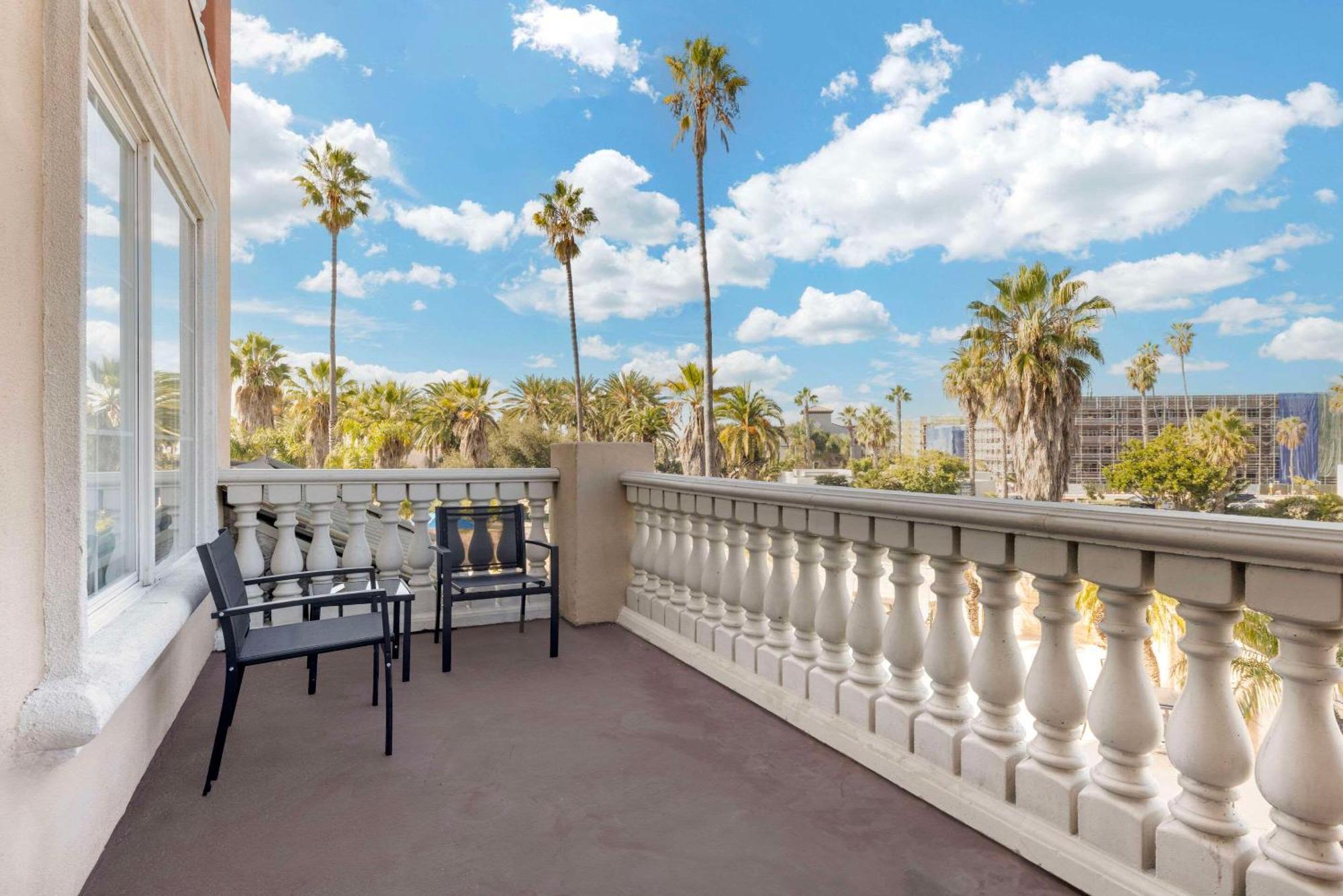 Comfort Suites Oceanside Camp Pendleton Area Екстериор снимка