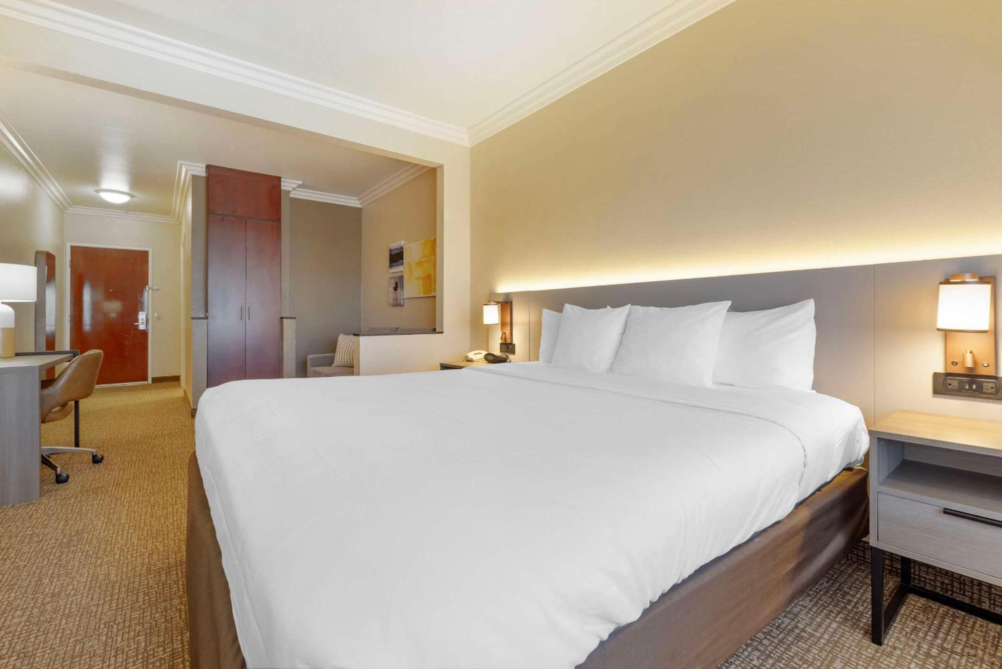 Comfort Suites Oceanside Camp Pendleton Area Екстериор снимка
