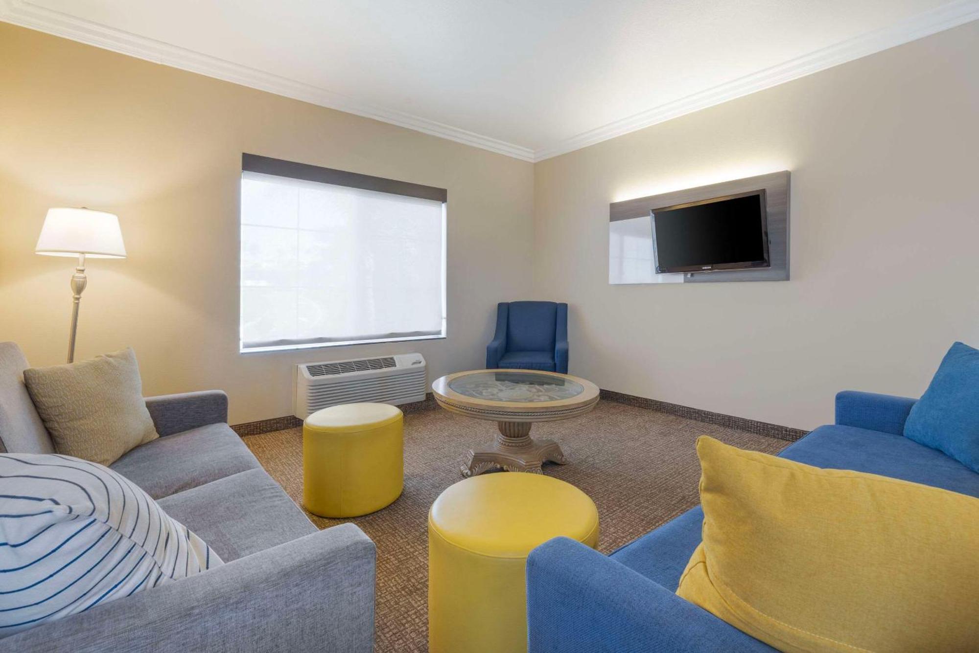 Comfort Suites Oceanside Camp Pendleton Area Екстериор снимка