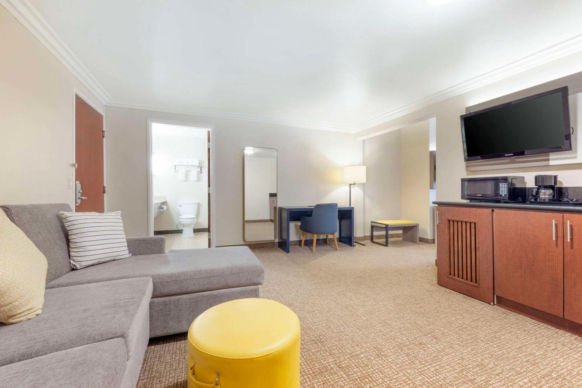 Comfort Suites Oceanside Camp Pendleton Area Екстериор снимка