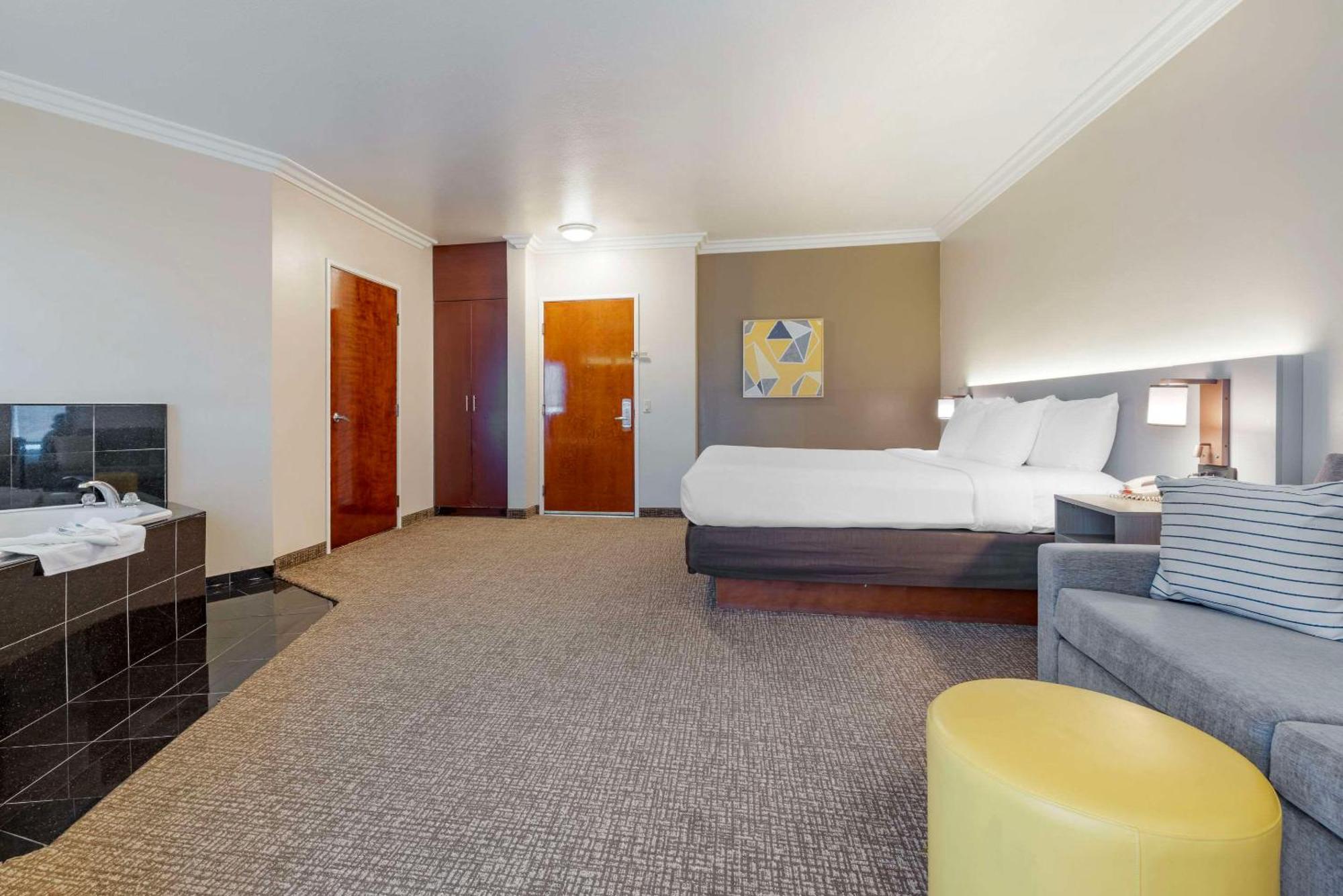 Comfort Suites Oceanside Camp Pendleton Area Екстериор снимка