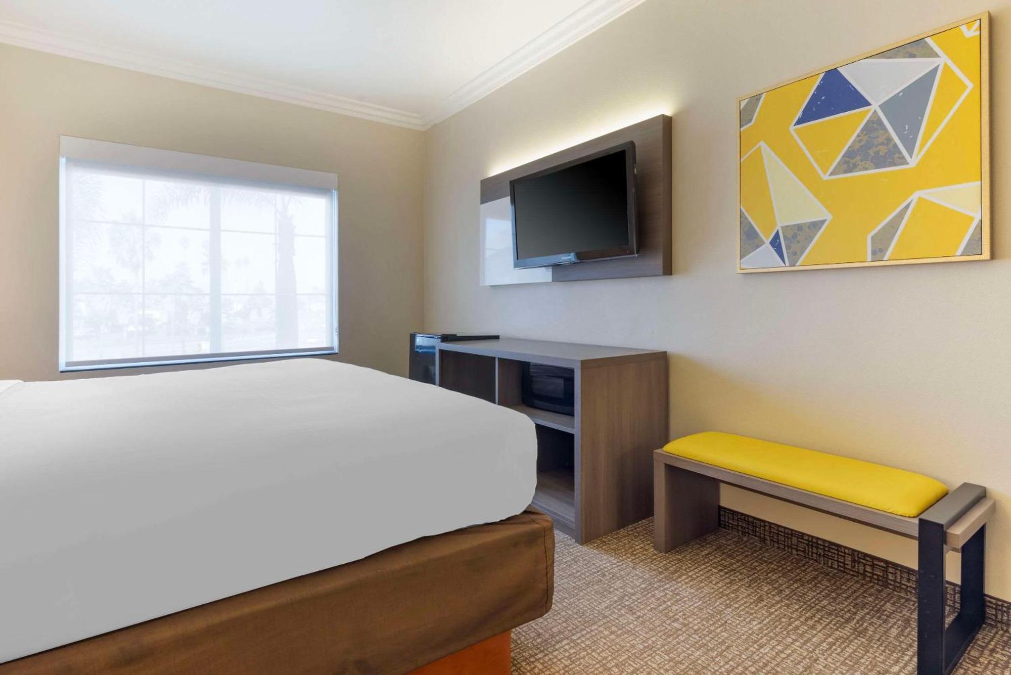 Comfort Suites Oceanside Camp Pendleton Area Екстериор снимка