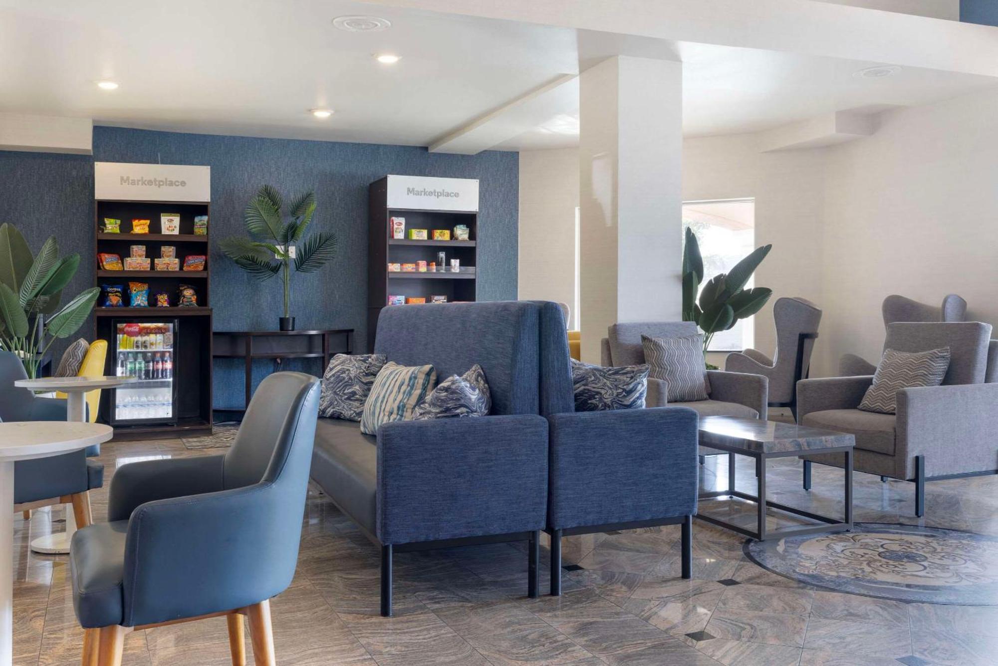 Comfort Suites Oceanside Camp Pendleton Area Екстериор снимка